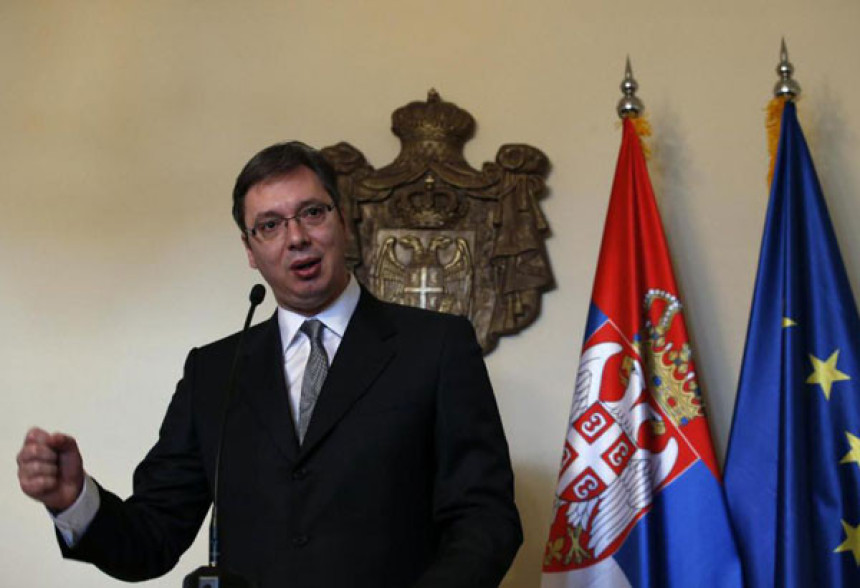 Srbiju su okupirale strane službe
