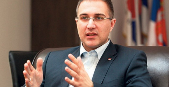 "Sada se sve svodi na borbu protiv Vučića"