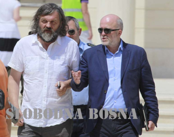 Неинформисани савјетник Перо Симић