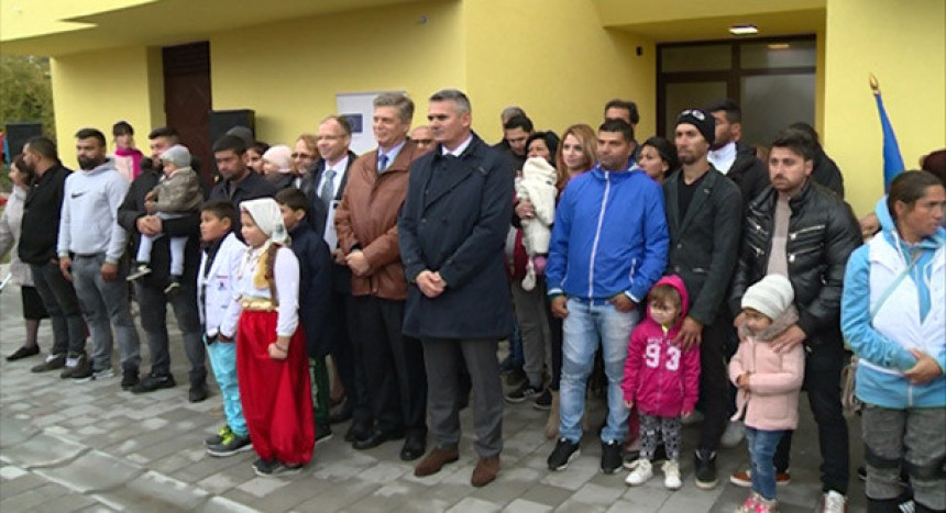Stanovi za 18 romskih porodica