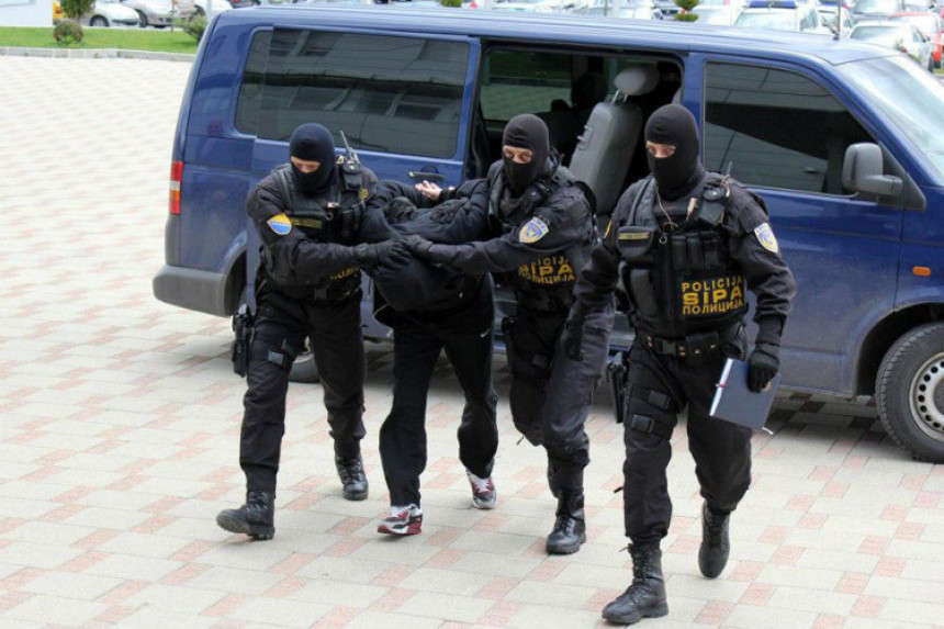 Droga im stizala redovnom poštom