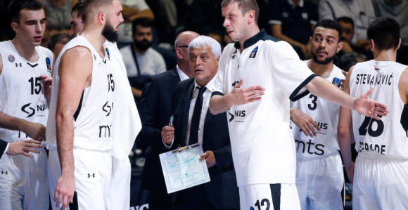 EK - najava: Ljudi u crnom čekaju Partizan!