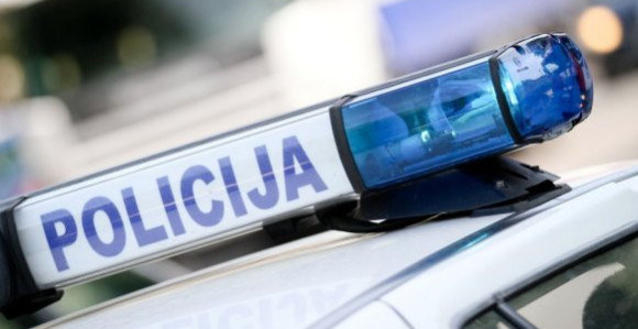 Hodao ulicom s pištoljem u ruci