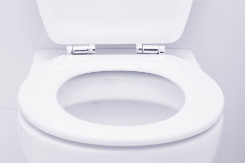 Гријешите ако стављате тоалет папир на WЦ шољу у јавним тоалетима