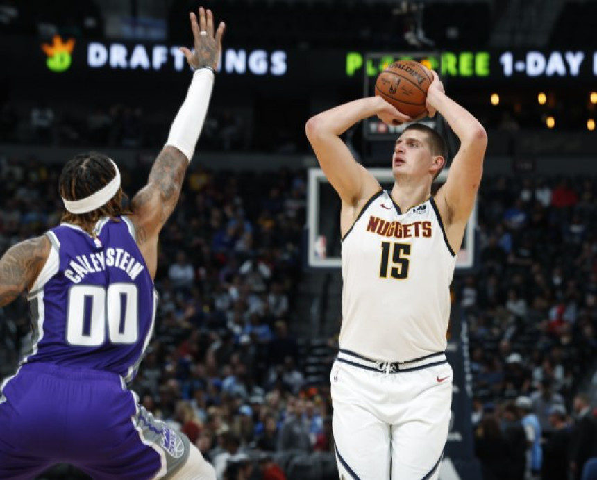 Jokić i Denver ne staju, Grifin brojao do 50!