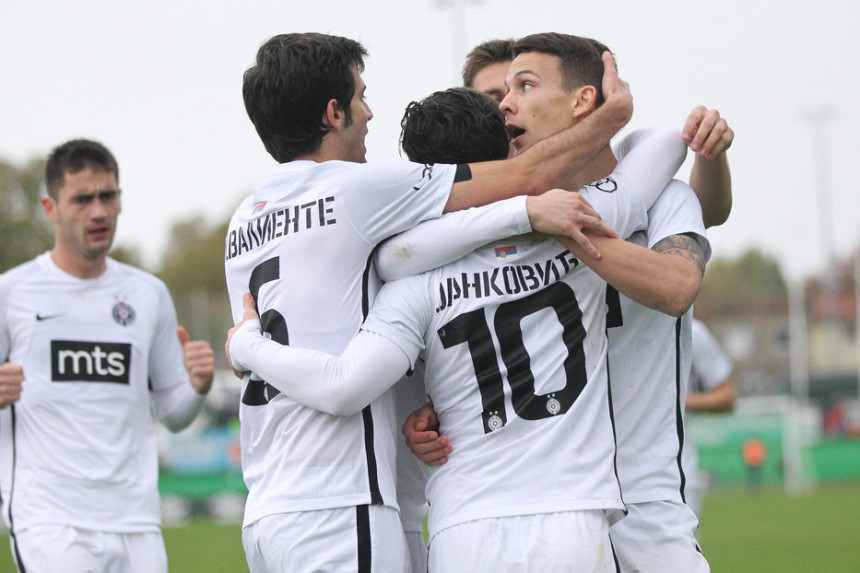 Kup: Partizan preko Zemuna do četvrtfinala!