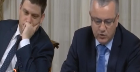 Ministar spavao na sjednici vlade