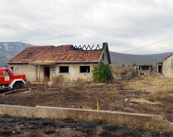Izgorjela srpska kuća u Mostaru 