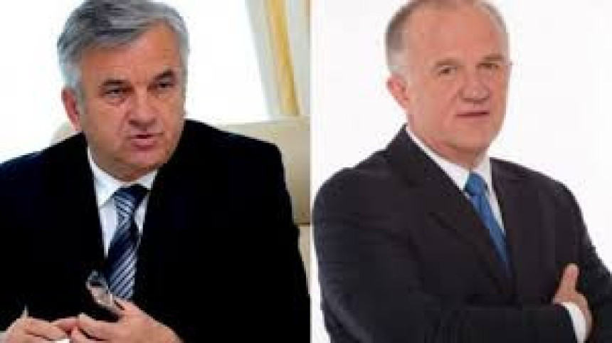 Чавић преговара са ДЕМОС-ом о сарадњи