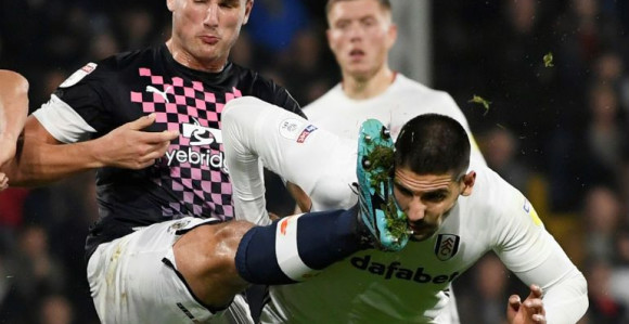 Aleksandar Mitrović - glavom na kopačku!