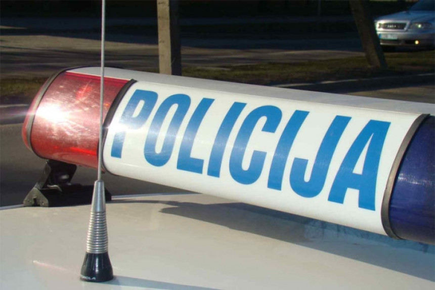 Gradiška: Skrivao 22 bombe, puške i pištolj