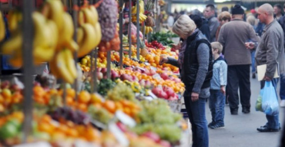 Umjesto domaćeg, ješćemo voće iz uvoza