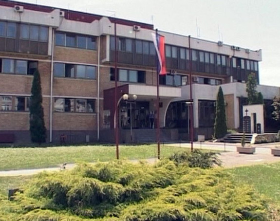 Tuča na benzinskoj pumpi u Dvorovima