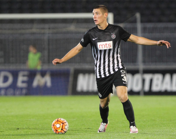 Bleki Milenković: Rano je za Juve!