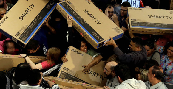 Šoping groznica "hara" Amerikom 