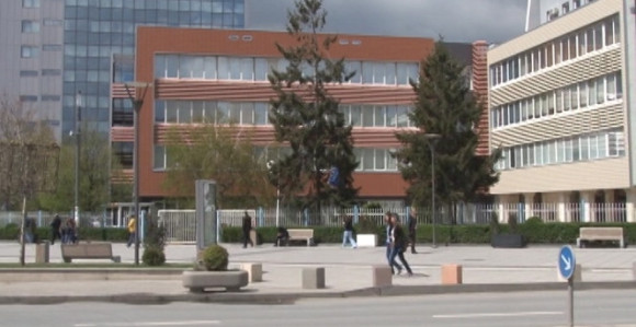Uhapšeni ispred skupštine Kosova