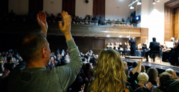 Kolarac: Hiljadu ljudi na žurci