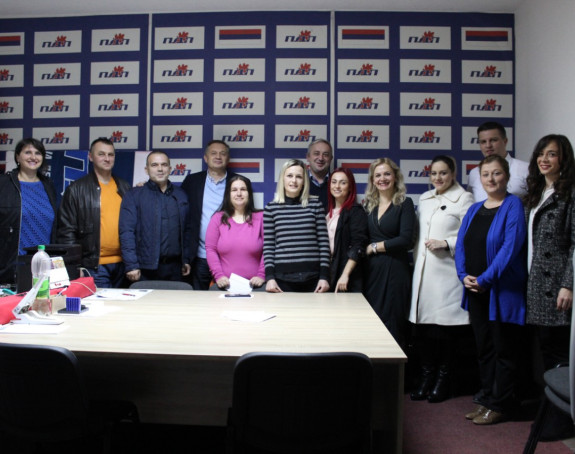 PDP: Da li su svi političari isti? 
