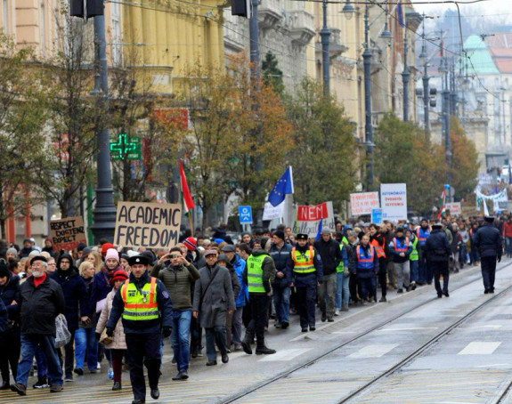 Studenti se bune u Budimpešti 