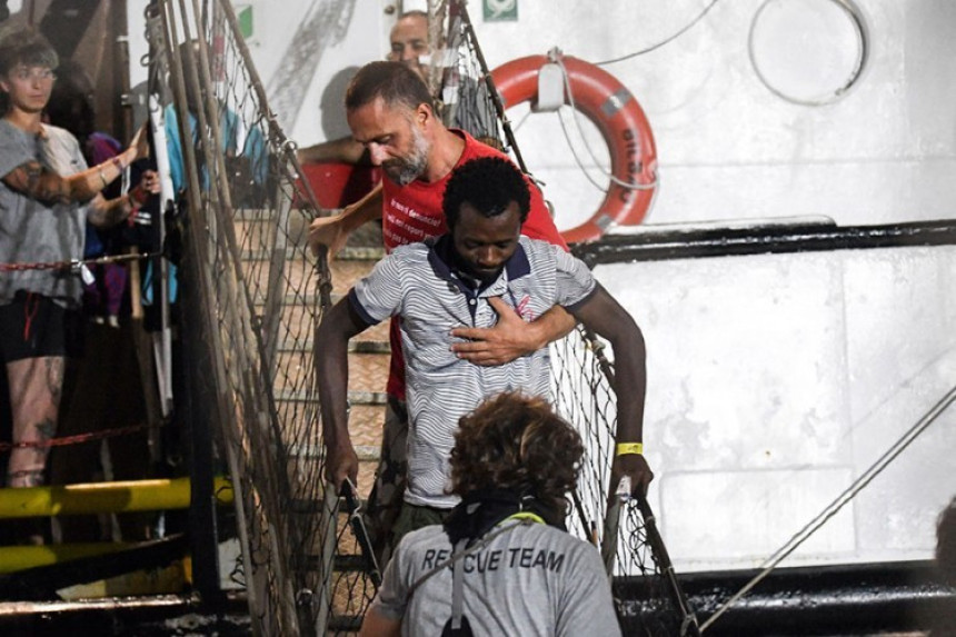Италијани спасили 149 миграната, седморо страдало 