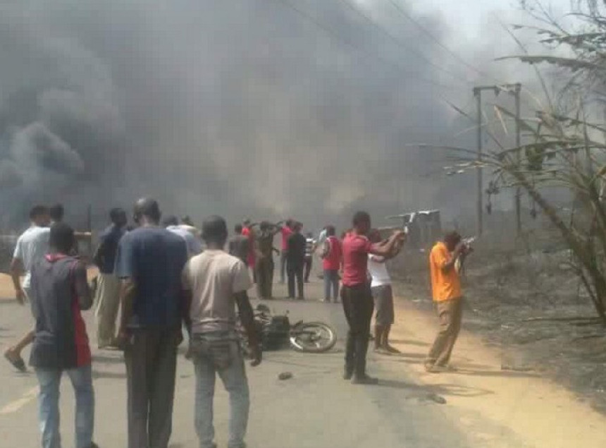 Стравична експлозија у Нигерији. 100 мртвих?