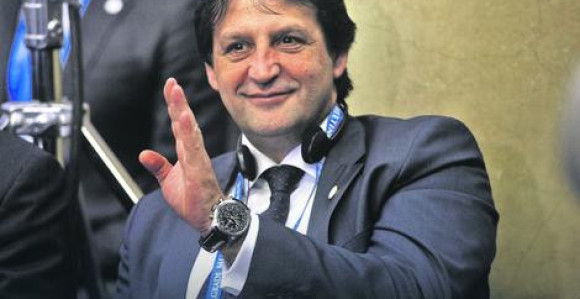 Gašić „samo malo“ u sukobu interesa