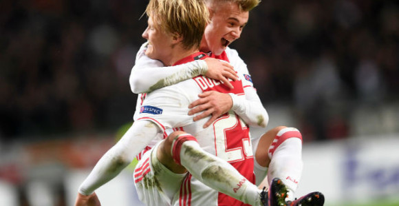 HOL: Ajaksov ''povratak u budućnost''!