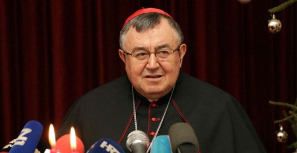 Hag je politički, a ne pravni sud