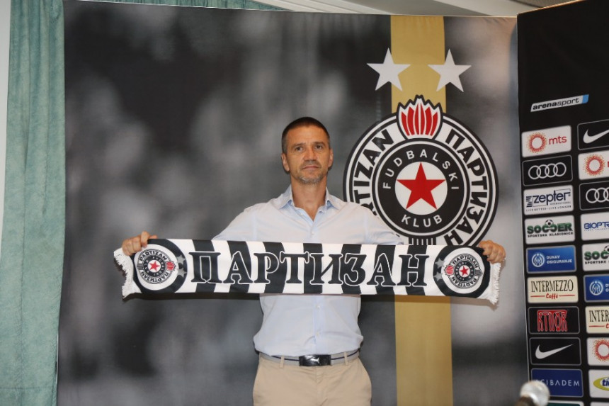 Partizan: Maliciozne spekulacije o treneru!