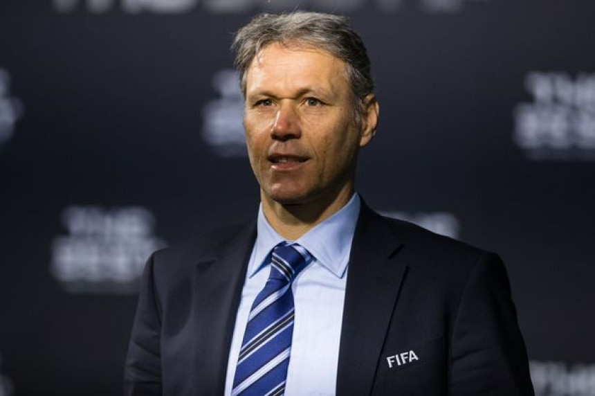 Van Basten: Ljudi, biće zabavnije bez ofsajda!