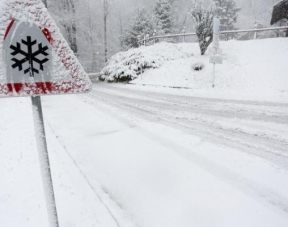 Vozači oprezno: Poledica na putu