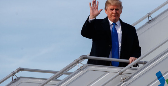 Donald Tramp krenuo u Davos