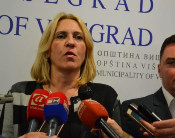 Nije lijepo ružno govoriti o Vučiću 
