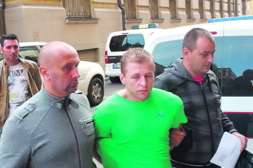 Osuđen: Presudio očevoj ljubavnici