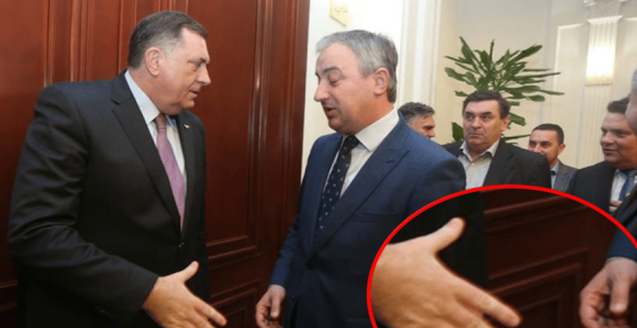 Da li je Borenović pozdravio Dodika?