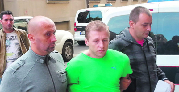 Osuđen: Presudio očevoj ljubavnici