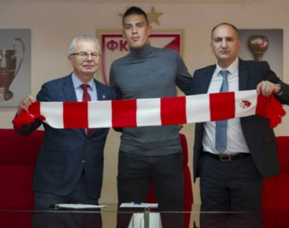 Vujadin Savić produžio vjernost Zvezdi!