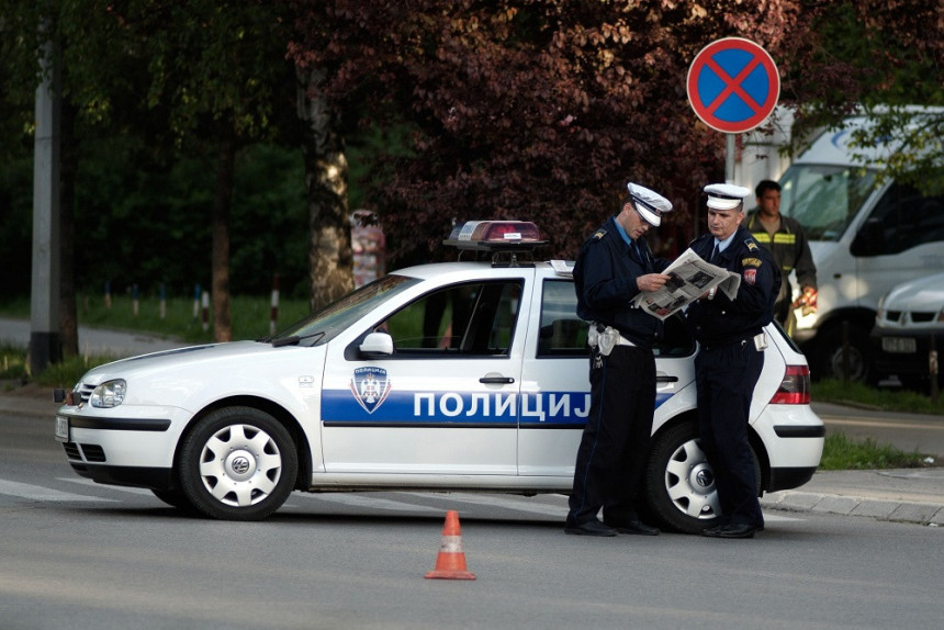 Policajci prijavljeni za primanje mita