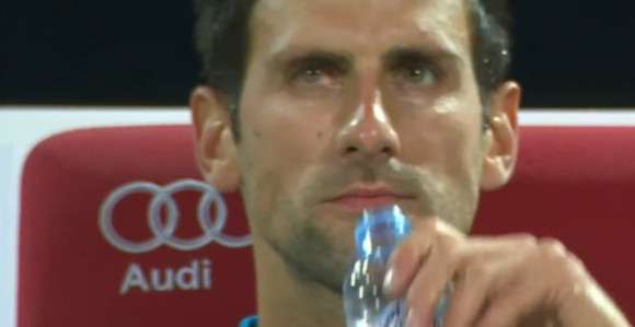 Dubai: Nole se predao Lopesu - zbog problema sa okom!