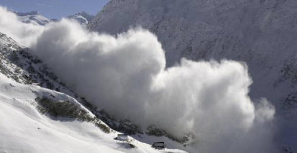 Alpe: Lavine odnose živote 