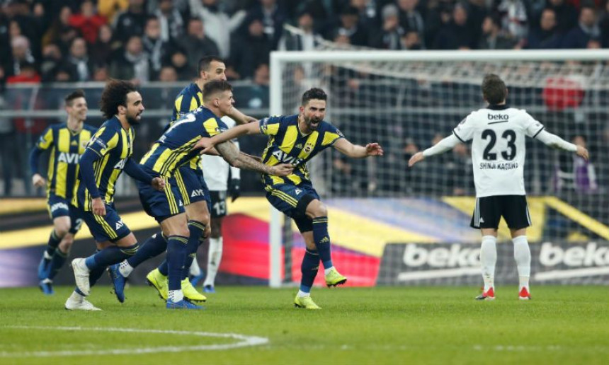 TUR - Derbi Istanbula za pamćenje: Bešiktašu malo 3:0!