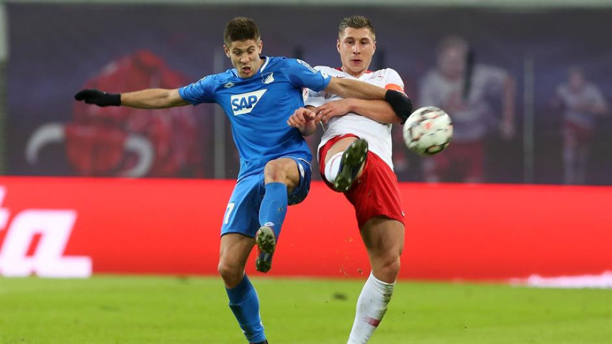 BL: Remi u ''El Plastiku''!