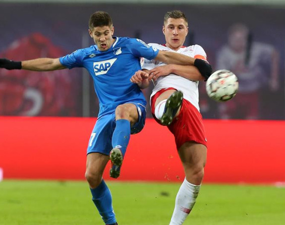 BL: Remi u ''El Plastiku''!