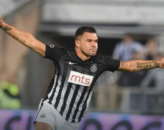 Božinov emotivan iz Kine: Partizane moj, nedostaješ mi!