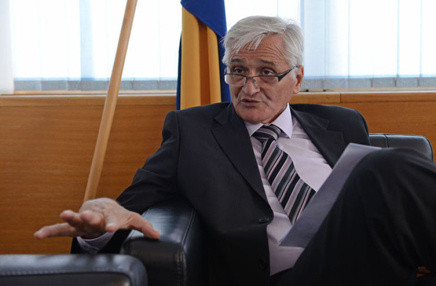 Pljušte optužbe: “Špirić izmišlja“