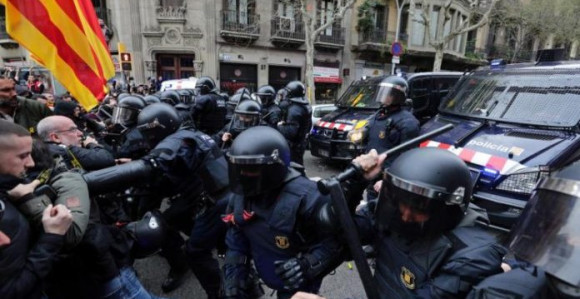 Sukob policije i demonstranata