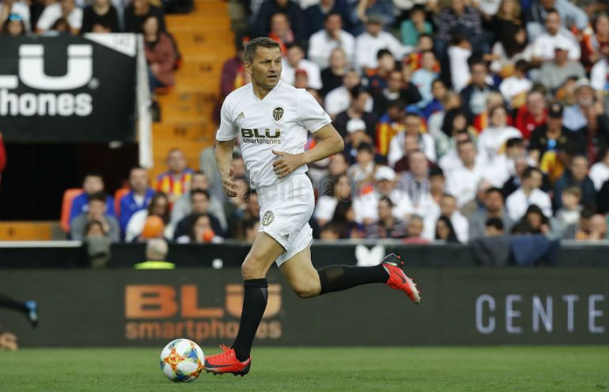 Амунт Валенциа! Ђукић, Вашка Лопез и...