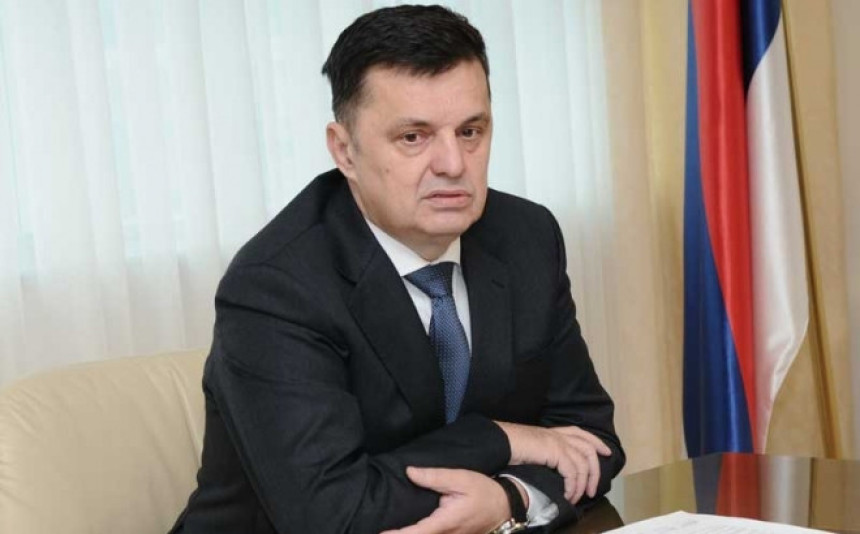 Српска зарађује више него што троши!