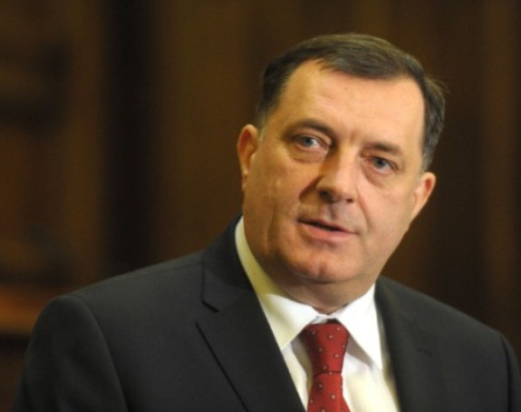 SNSD i Dodik čestitali pobjedu Vučiću