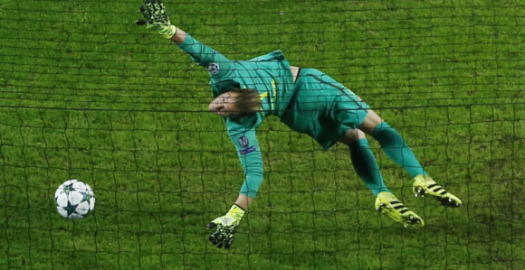 Ter Štegenu stigla nagrada za akrobacije na El Klasiku!